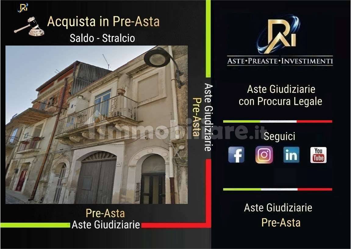 4 bedrooms Apartment in Palazzolo Acreide, Italy No. 49175