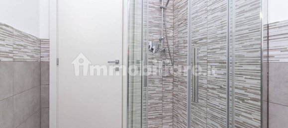 4 bedrooms Apartment in Turin, Italy No. 198140 19