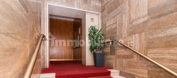 4 bedrooms Apartment in Turin, Italy No. 198140 39