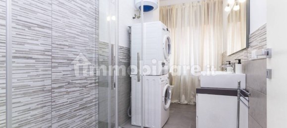 4 bedrooms Apartment in Turin, Italy No. 198140 14