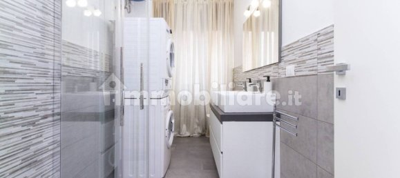 4 bedrooms Apartment in Turin, Italy No. 198140 15