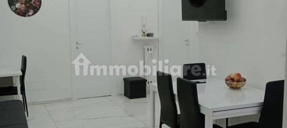 2 bedrooms Apartment in Turin, Italy No. 57940 4