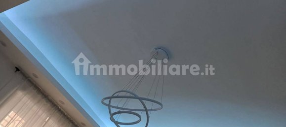 2 bedrooms Apartment in Turin, Italy No. 57940 2