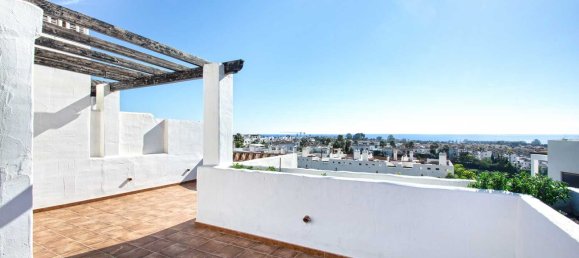 Ático de 2 dormitorios en Estepona, Spain No. 140083 17