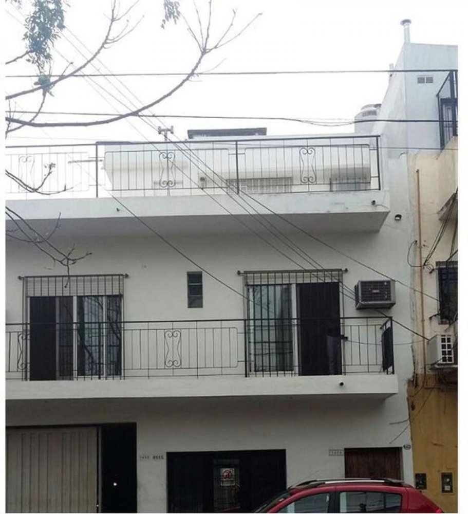 3 bedrooms House in Vicente Lopez, Argentina No. 1095