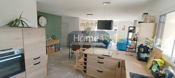 4 bedrooms House in Seine-Maritime, France No. 359918 6