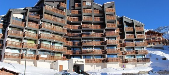 2 bedrooms Apartment in Les Belleville, France No. 1230 15