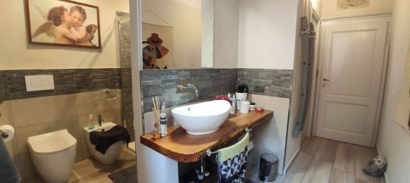 8 rooms House in Foiano della Chiana, Italy No. 225607 16