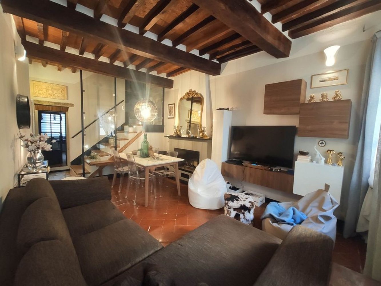 8 rooms House in Foiano della Chiana, Italy No. 225607