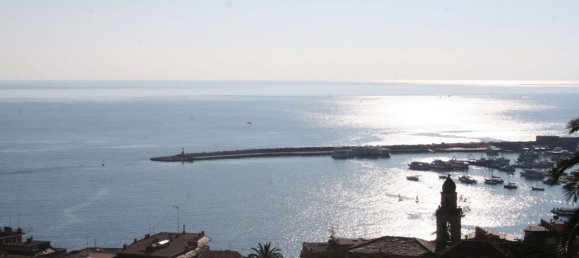 6-salle Penthouse à Santa Margherita Ligure, Italy No. 118093 16