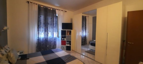 Apartamento de 3 dormitorios en Prato, Italy No. 335807 9