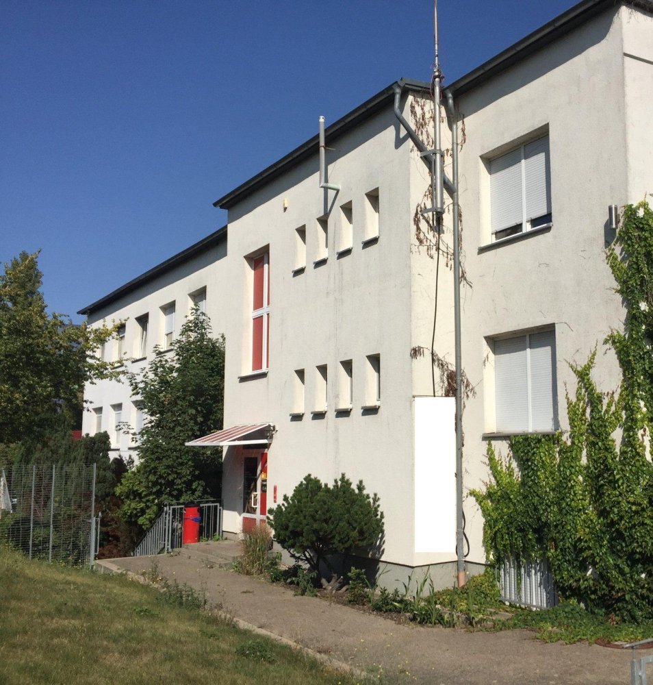 Almacén en Magdeburg, Germany 10949 m² No. 218556