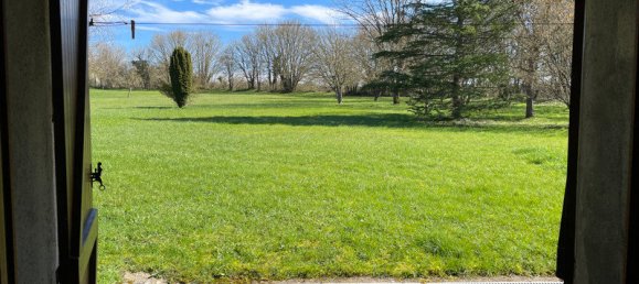 3 bedrooms House in Ineuil, France No. 65915 2