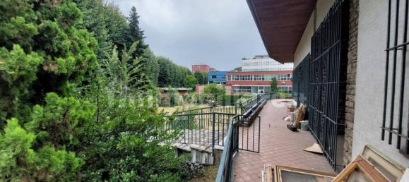 6 bedrooms Villa in Cologno Monzese, Italy No. 314082 14