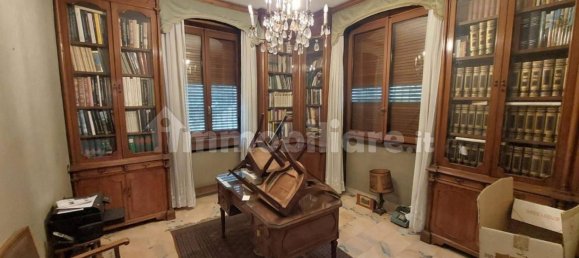 6 bedrooms Villa in Cologno Monzese, Italy No. 314082 34