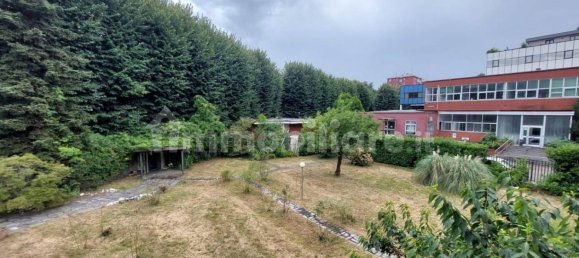 6 bedrooms Villa in Cologno Monzese, Italy No. 314082 22