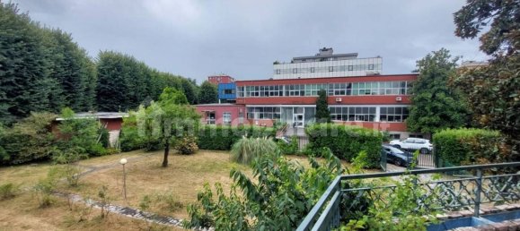 6 bedrooms Villa in Cologno Monzese, Italy No. 314082 18