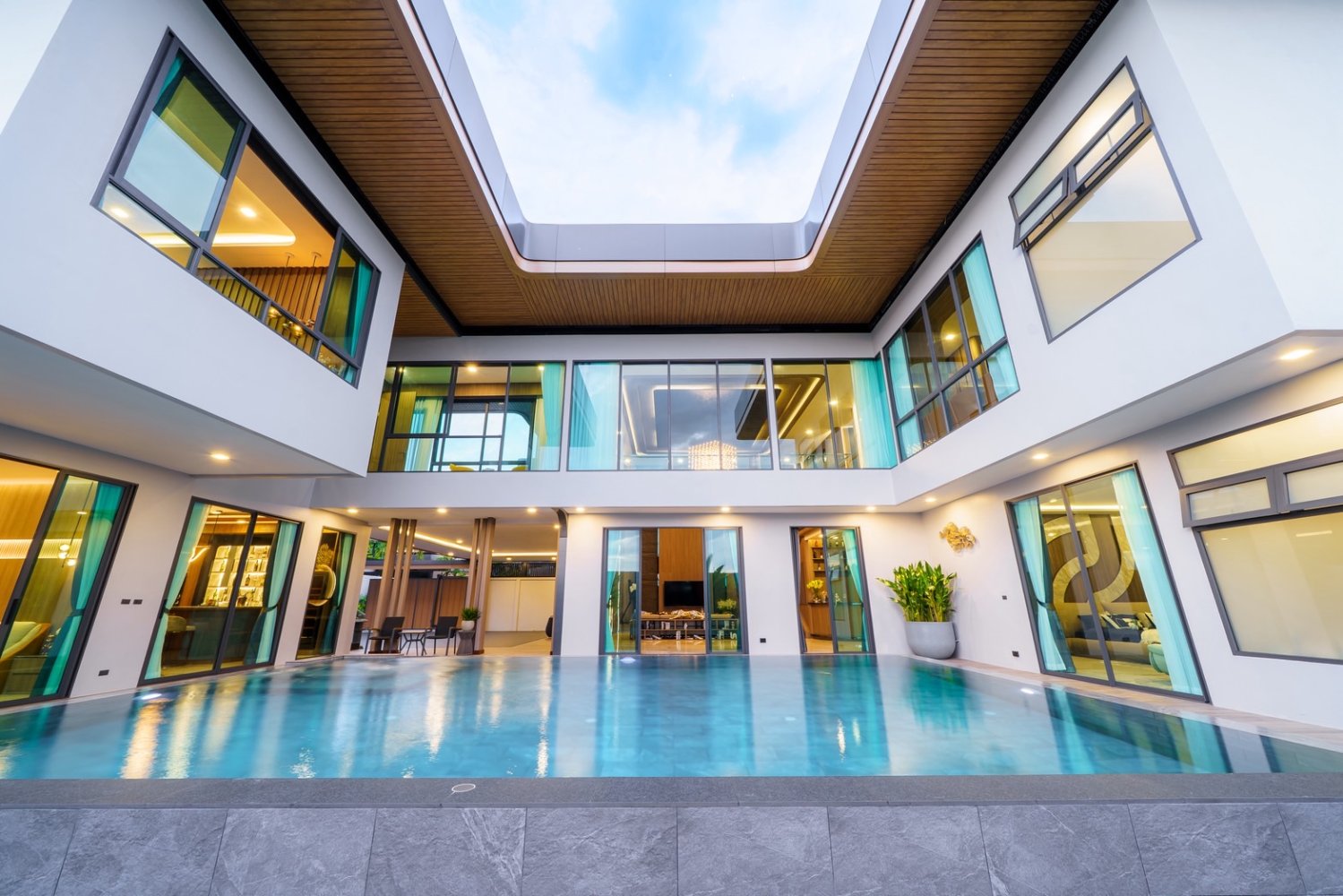 6 Schlafzimmer Villa in Pattaya, Thailand, Nr. 62763