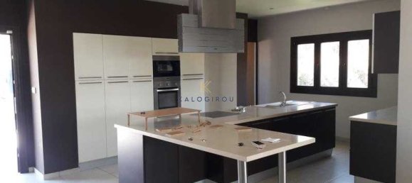 4 bedrooms Commercial property in Maroni, Cyprus No. 20370 2