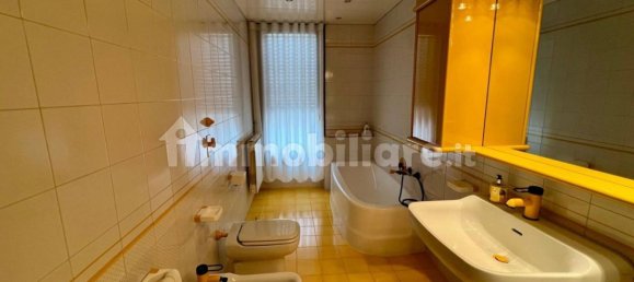 2 غرف نوم شقة في Bovisio Masciago, Italy رقم 134363 32