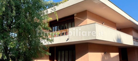 2 غرف نوم شقة في Bovisio Masciago, Italy رقم 134363 3