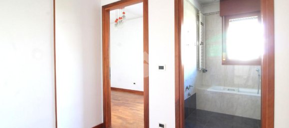 2 Schlafzimmer Wohnung in Venice, Italy, Nr. 353941 6