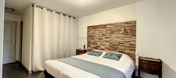 1500m² Commercial property in Bourbonne-les-Bains, France No. 83114 7