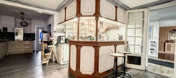 1500m² Commercial property in Bourbonne-les-Bains, France No. 83114 3