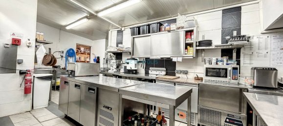 1500m² Commercial property in Bourbonne-les-Bains, France No. 83114 5