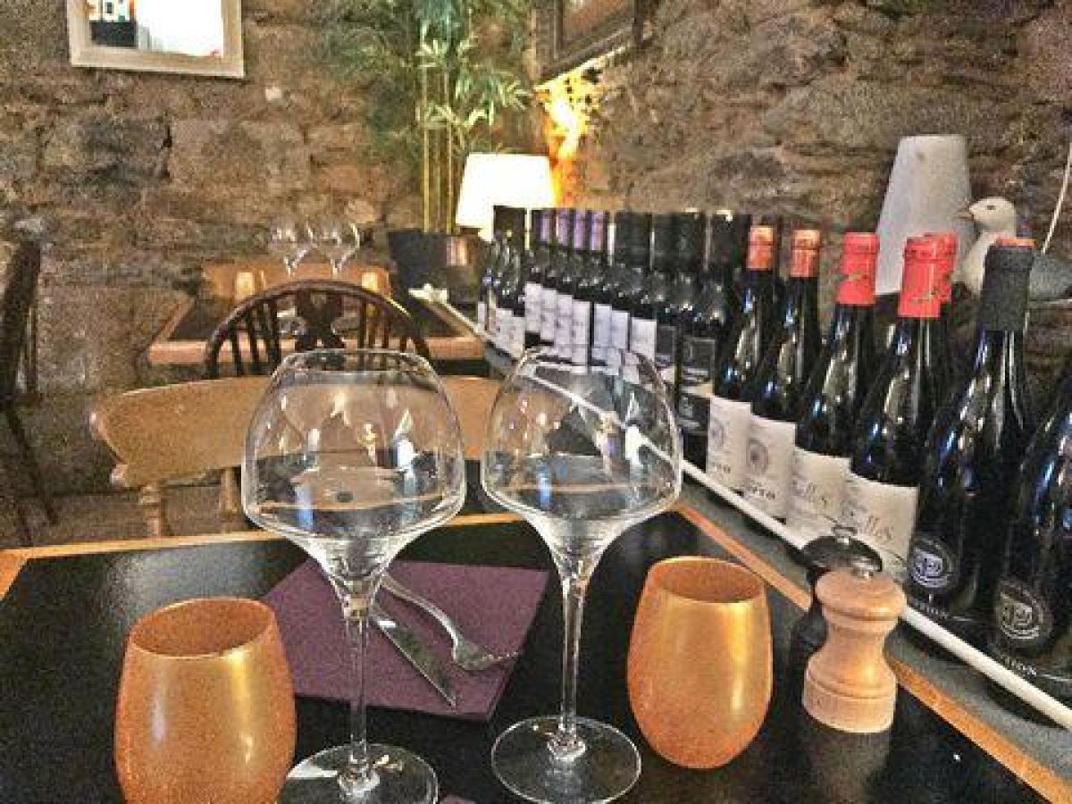  مكتب في Morlaix, France 30متر مربع رقم 17554