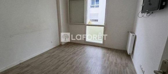 2 bedrooms Apartment in Livry-Gargan, France No. 314980 8