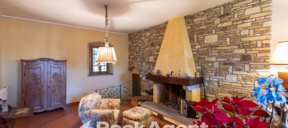 6 Schlafzimmer Villa in Massa e Cozzile, Italy, Nr. 292054 11