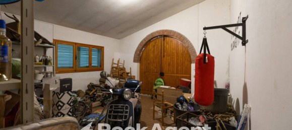 6 Schlafzimmer Villa in Massa e Cozzile, Italy, Nr. 292054 30