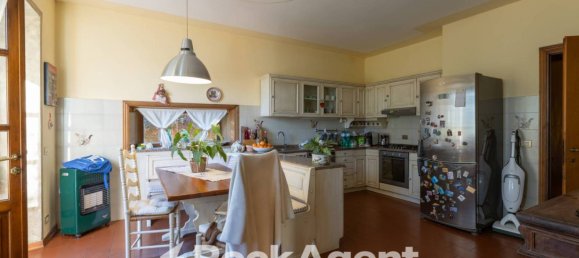 6 Schlafzimmer Villa in Massa e Cozzile, Italy, Nr. 292054 5