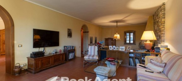 6 Schlafzimmer Villa in Massa e Cozzile, Italy, Nr. 292054 10