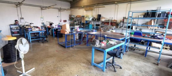 Almacén en Trezzo sull'Adda, Italy 100 m² No. 69538 17