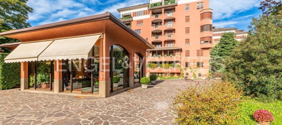 3 bedrooms Penthouse in Vedano al Lambro, Italy No. 222672 10