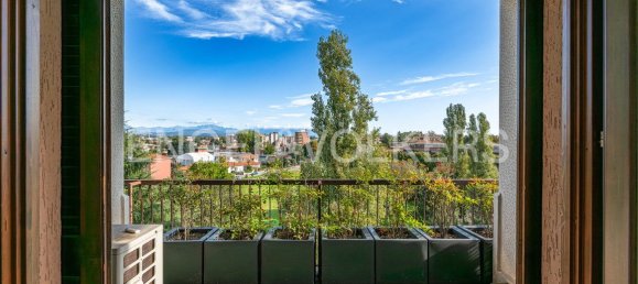 3 bedrooms Penthouse in Vedano al Lambro, Italy No. 222672 2