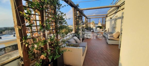 1 bedroom Penthouse in Rome, Italy No. 92369 7
