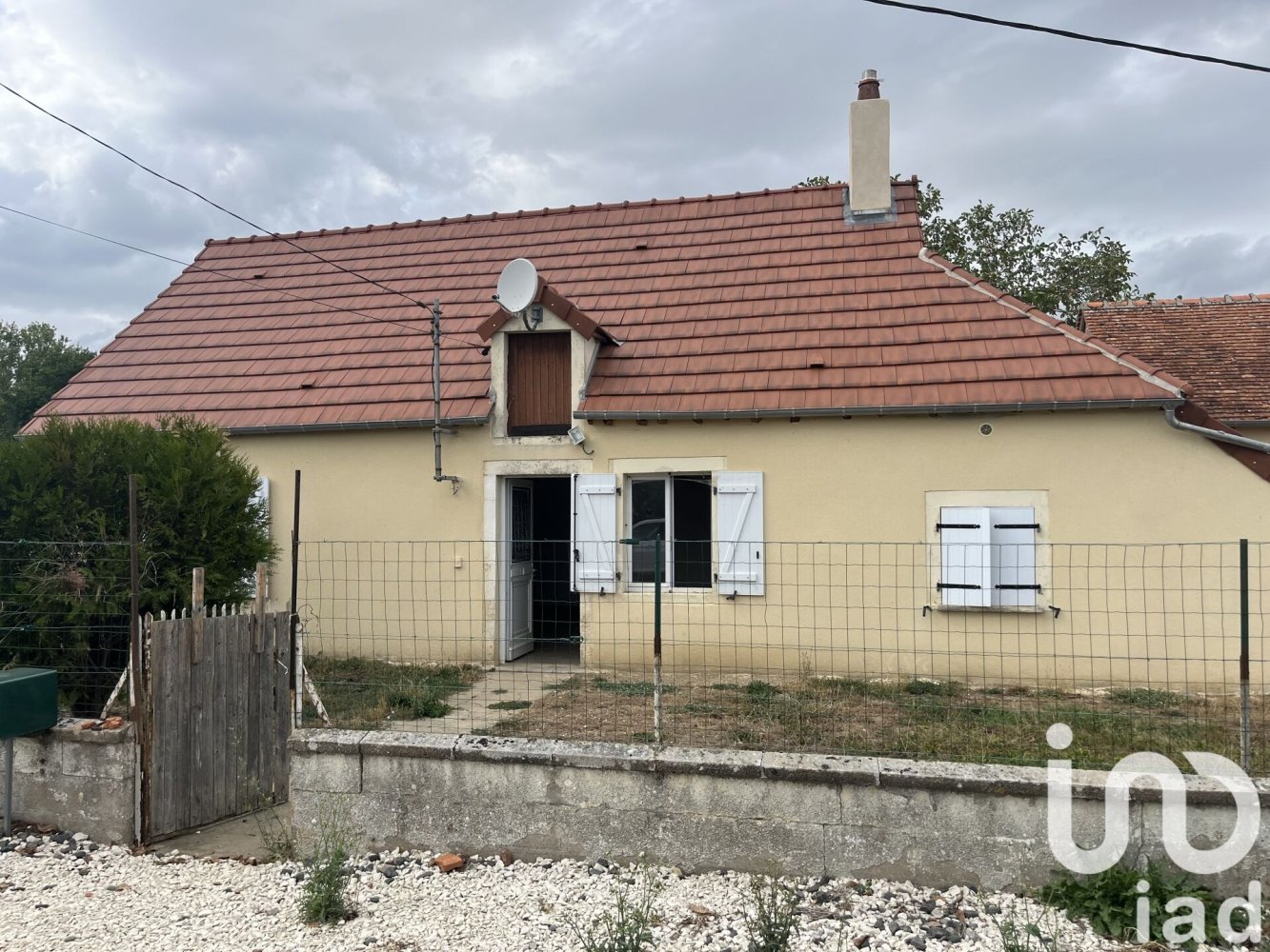 Casa de 2 dormitorios en Blet, France No. 316276