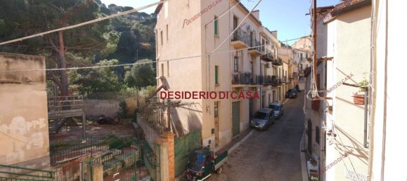 2 Schlafzimmer Haus in Cefalù, Italy, Nr. 81550 34