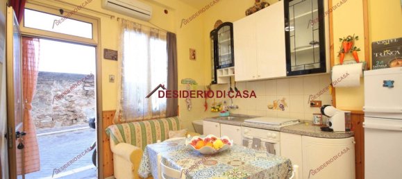 2 Schlafzimmer Haus in Cefalù, Italy, Nr. 81550 40
