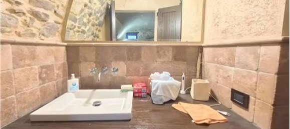 2 Schlafzimmer Haus in Pisogne, Italy, Nr. 279203 15