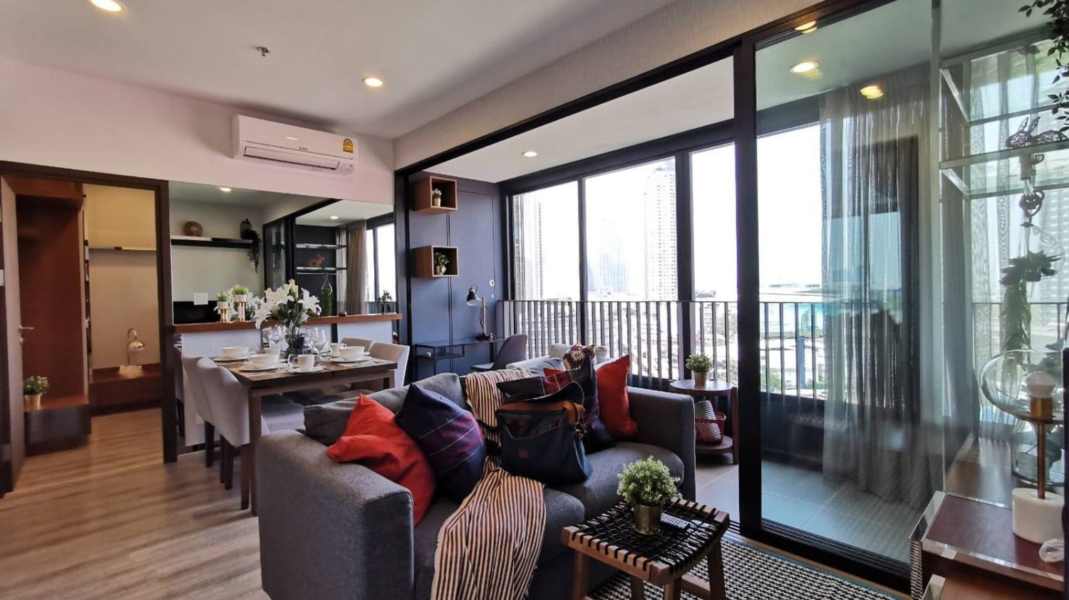 2 Schlafzimmer Eigentumswohnung in IDEO MOBI ASOKE Bangkok, Thailand, Nr. 27932