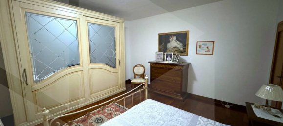 2 bedrooms Apartment in Pisa, Italy No. 27013 17