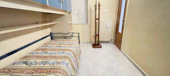 Apartamento de 3 divisões em Bari, Italy N.º 29856 10