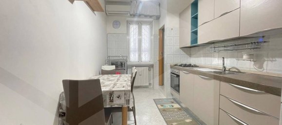 Apartamento de 3 divisões em Bari, Italy N.º 29856 13