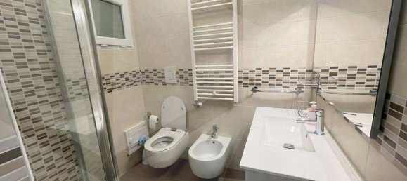 Apartamento de 3 divisões em Bari, Italy N.º 29856 18