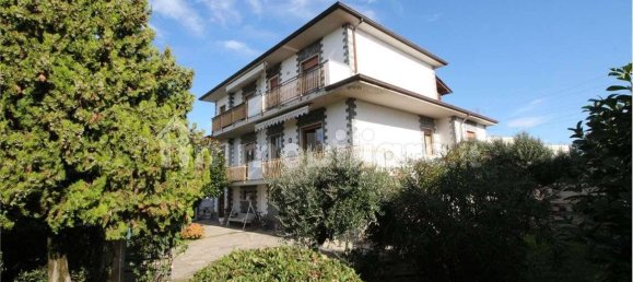 3 غرف نوم شقة في Madone, Italy رقم 153574 2