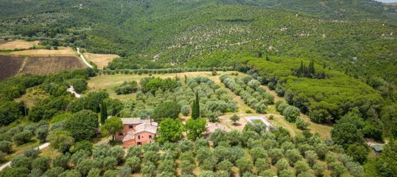 6 bedrooms House in Marsciano, Italy No. 55615 6